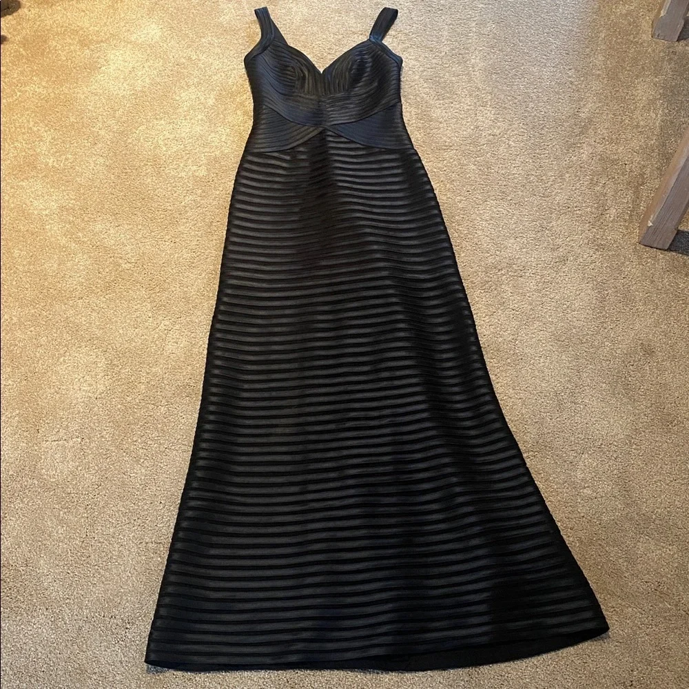 BCBGMAXAZRIA Satin/Mesh Sweetheart Neckline Evening Cocktail Gown/Prom/Wedding - Picture 2 of 15